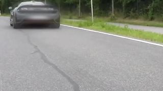 Tesla Model S Plaid vs. McLaren 765LT on the Autobahn