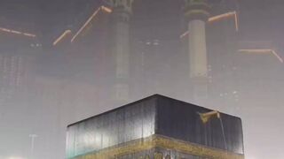 Beautiful tilawat in Khana kaba