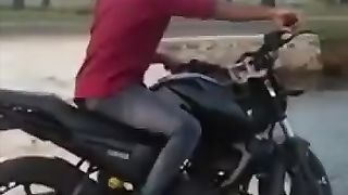 The entire program of the motorcycle rider went viral