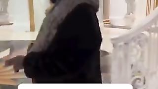 Rick Ross rockin Nike Air Yeezys????????