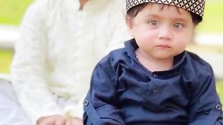Mere Choty Choty Hathon ki laj rakh lejiye
