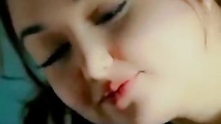 Kisssing video gf bf