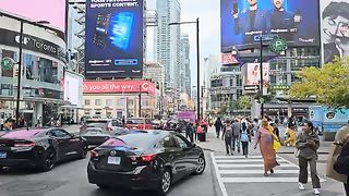 Toronto_life_in_2023_Downtown_Toronto,_Ontario,_Canada_4K(360p).