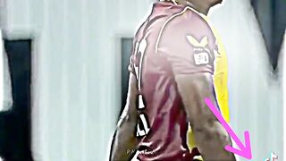 Powell fastest bating 19 balls 92 runs