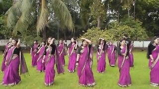 ডান্স