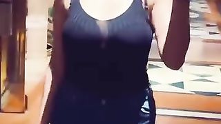 Shemale queen aroohi arora best video