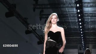 ALEXANDRE VAUTHIER FASHION SHOW | HAUTE COUTURE SPRING SUMMER