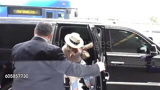 Khloe Kardashian departing at LAX Airport Khloe Kardashian departing at LAX Airport in Celebrity Sightings in Los Angeles, 09/13/2016