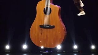 Guitar circus video