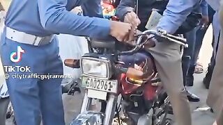 PATNG DOOR SE SAFTI