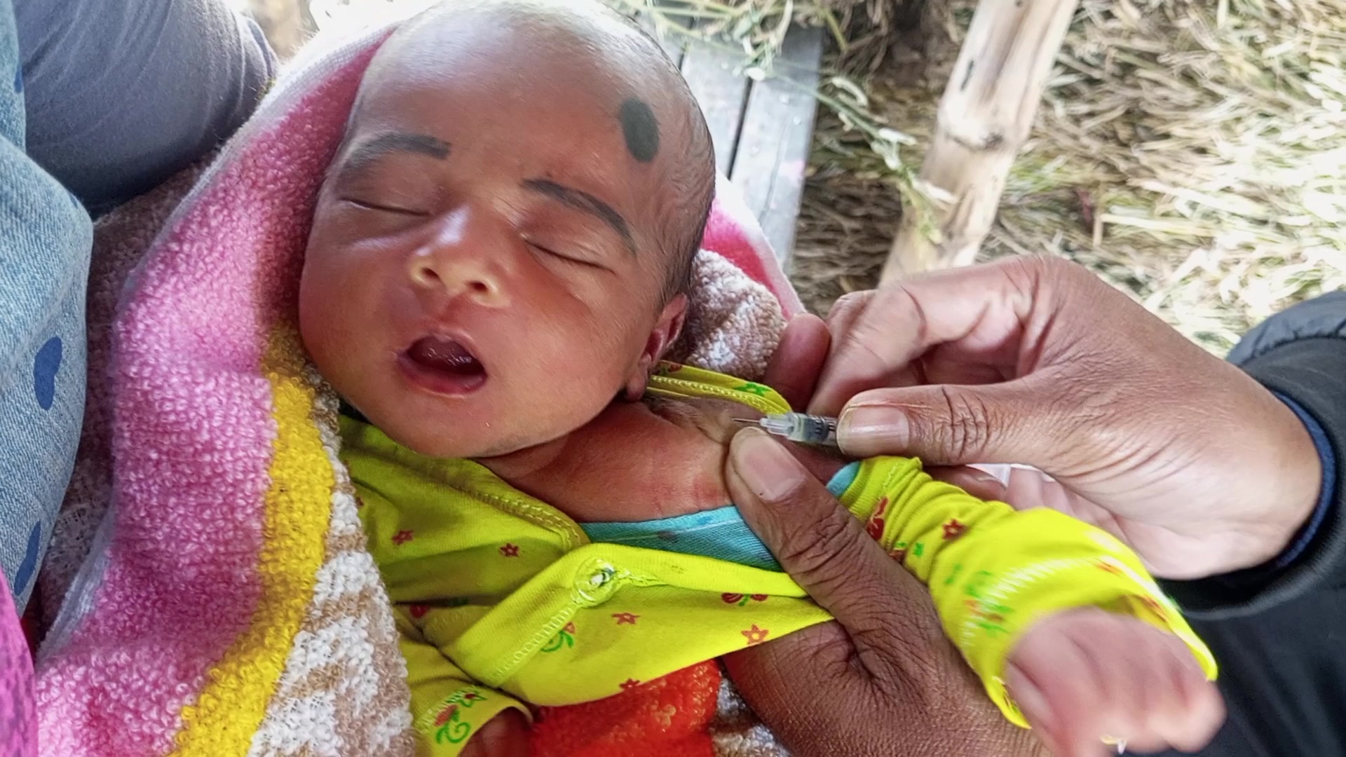 newborn-baby-first-time-bcg-vaccine-febspot