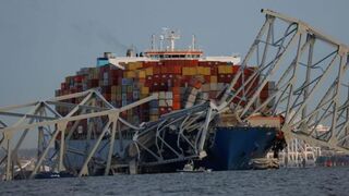 Jembatan Baltimore di AS Ambruk akibat Ditabrak Kapal Kontainer.