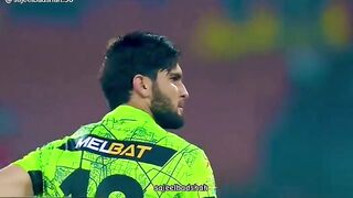 Shaheen shah Afridi brillent bolling bast bolling Attack lahore qlndr?