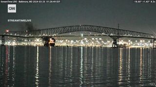 Video shows what happened right before ship hit bridge