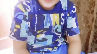 very cute baba very funny i like this video