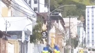 Delivery man vs local worker