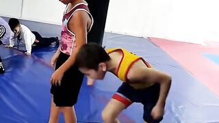 Challenge Accept ???? #shorts #parkour #gymnast #y