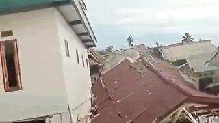 Indoneshea Earth Quake
