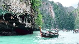 Phiphi island Tour - Phuket Thailand