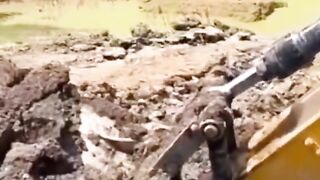 قياده الحفارات بالخارج