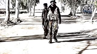 Attiued commando