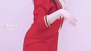 Arab girls dancing