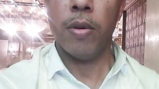 نكتة خطيب عاطل