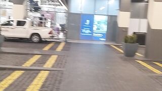 Big shopping mall in Dubai| big shopping mall in the world| Nakheel mall in Dubai |everything is here big mall