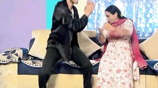 Wait for my mom --❤️_shorts _dance