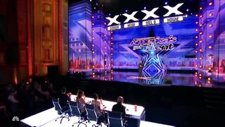 Voice Impressionist Who Sounds EXACTLY Like Simon Cowell!