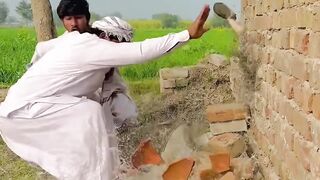 Mazdoor Ne Liya Mistery Se Panga ????