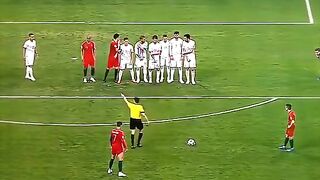 Amazing goal Rolando