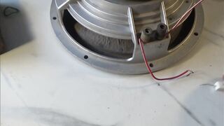 How to increase BASS using Capacitor 1000uf right! add resistor