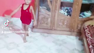 Indoor dance of Jaramoni