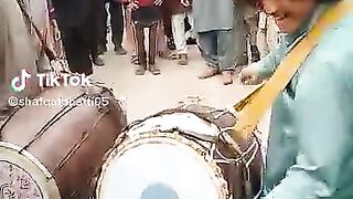 Dhol muqabla