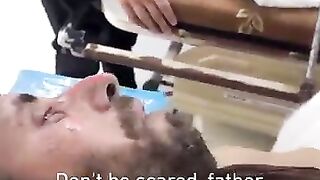 Don’t_be_scared,_father”_-_A_moment_between_a_Palestinian_boy_and_his_father_in_Gaza_hospital