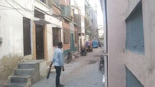 Gali ke match ????