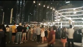 weel coom to dubai boraj kalifa ture mjaaa aa gya .. plezzz my channel subscribers