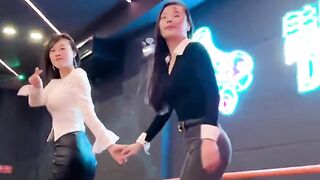 Roller Skates ???? || Cute Girl Skating