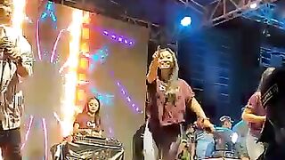 Funny dance songs