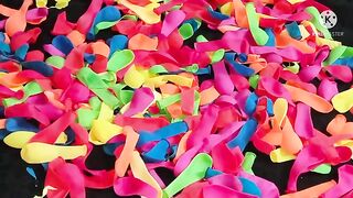 Colorful balloons bursting asmr with the name of colors