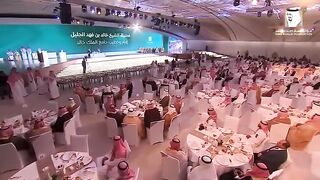 تلاوه رائعه للشيخ خالد الجليل
