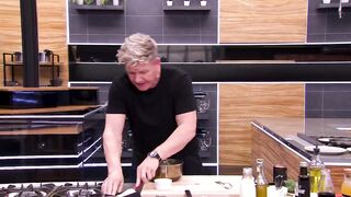 Gordon Ramsay Cooks Up an Easy Chicken Cacciatore Recipe