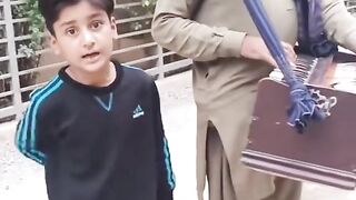 MAA SHAA ALLAH kitni pyari awaz main is bachy ne naat parhi hai