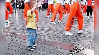 Funny Dancing