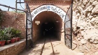 Khewda kaan
