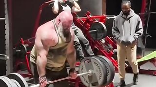 I can try _???? #prank #gym #fitness #short.