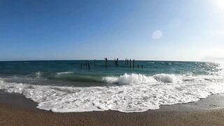 Serene Shores: Relaxing Waves Tour
