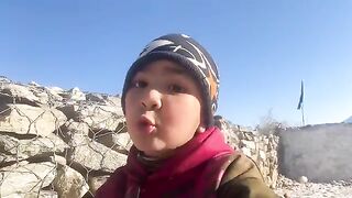Meet_My_Mountainious_Friends_????_Pehli_Bar_Doston_Ko_Vlog_Main_Dikhaya_???? Shirazi village vlogs 2024