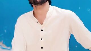 Ketro mosan halandi ker aahe zindagi